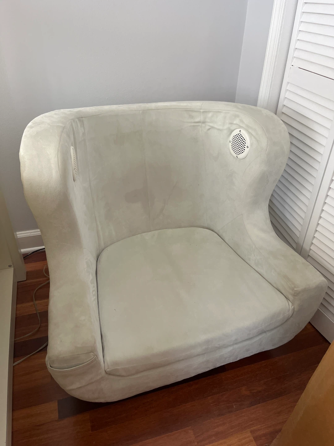 PBTeen Gaming Chair with Built-in Speakers - photo 2