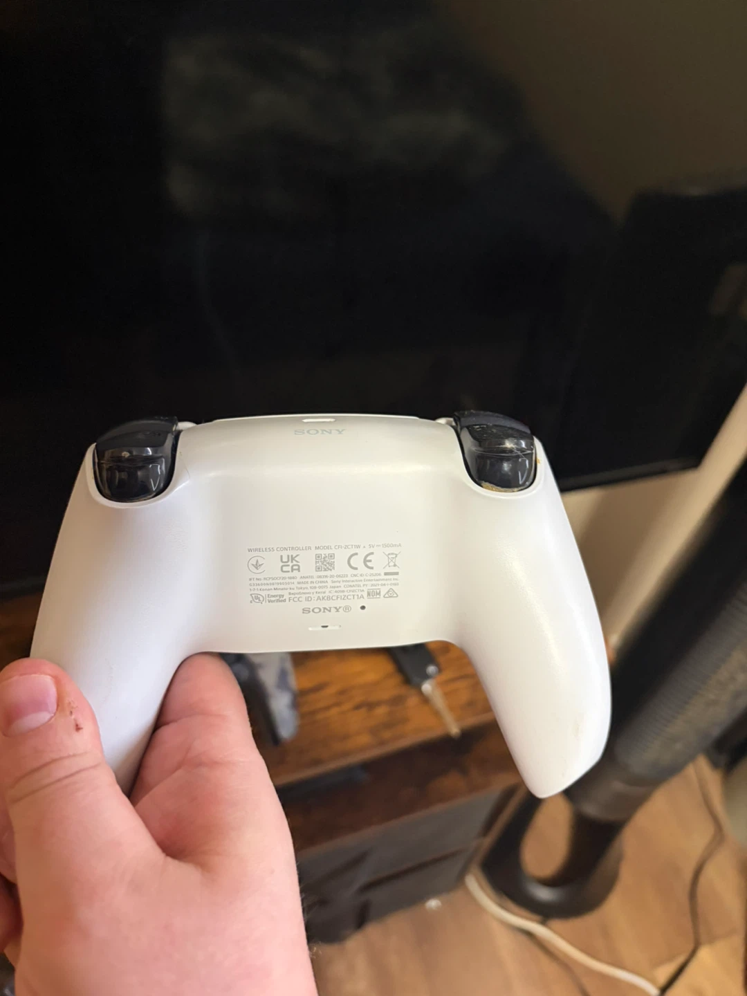 Sony PlayStation 5 DualSense Wireless Controller - White - photo 3