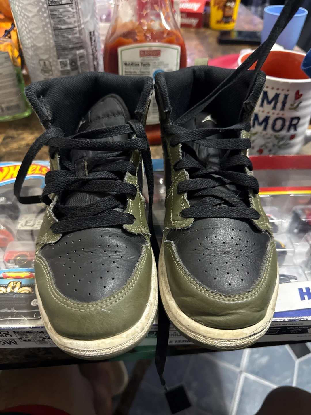 Air Jordan 1 Mid SE (GS) 'Olive Aura' DQ8424-092 Youth Size 2.5Y