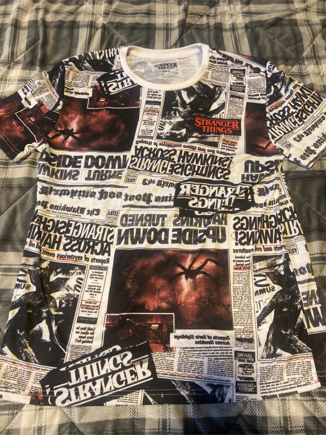 Mens Stranger Things T-Shirt Size Medium