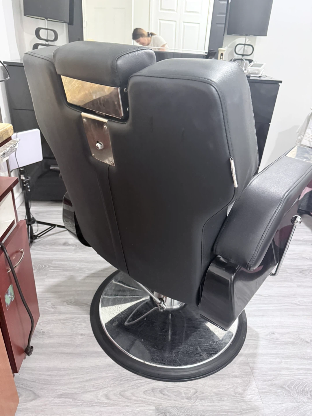 Black Barber Chair - photo 3