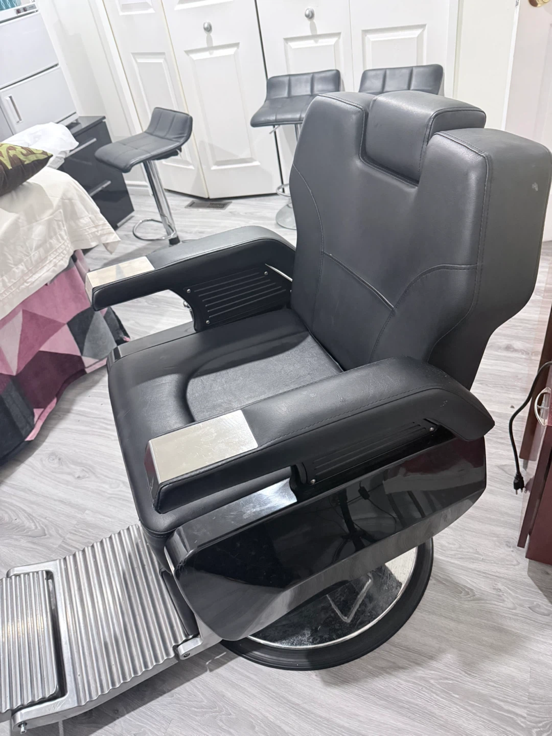 Black Barber Chair - photo 4