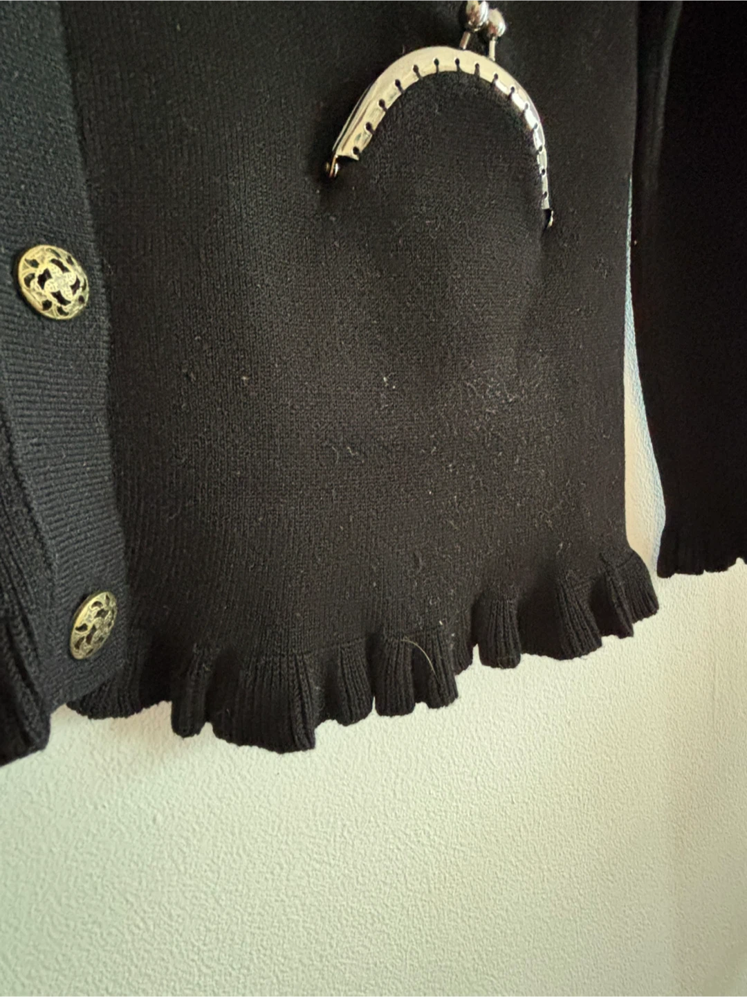 Yuka Paris  Cardigan with  pockets-purse - photo 5