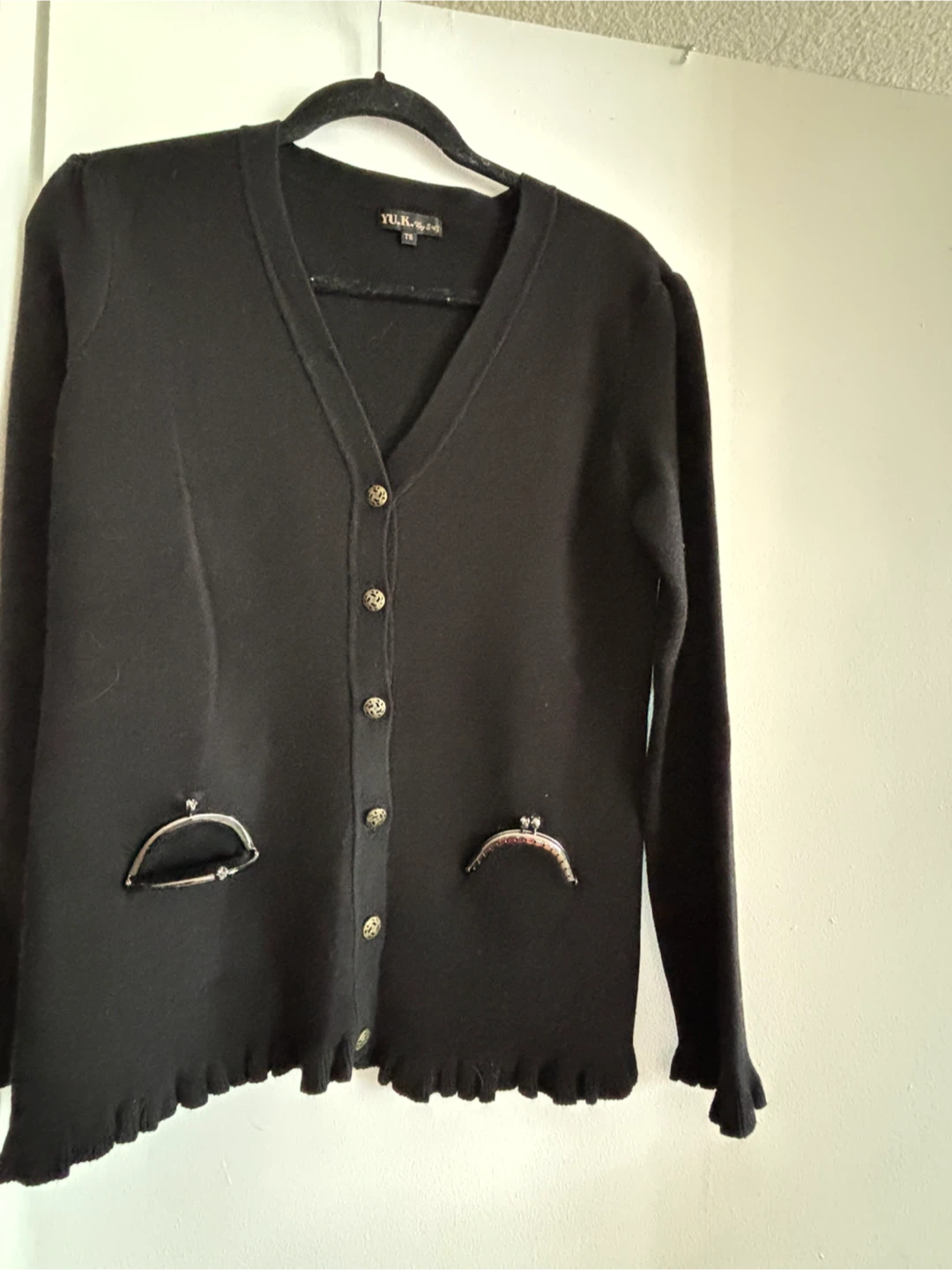 Yuka Paris  Cardigan with  pockets-purse