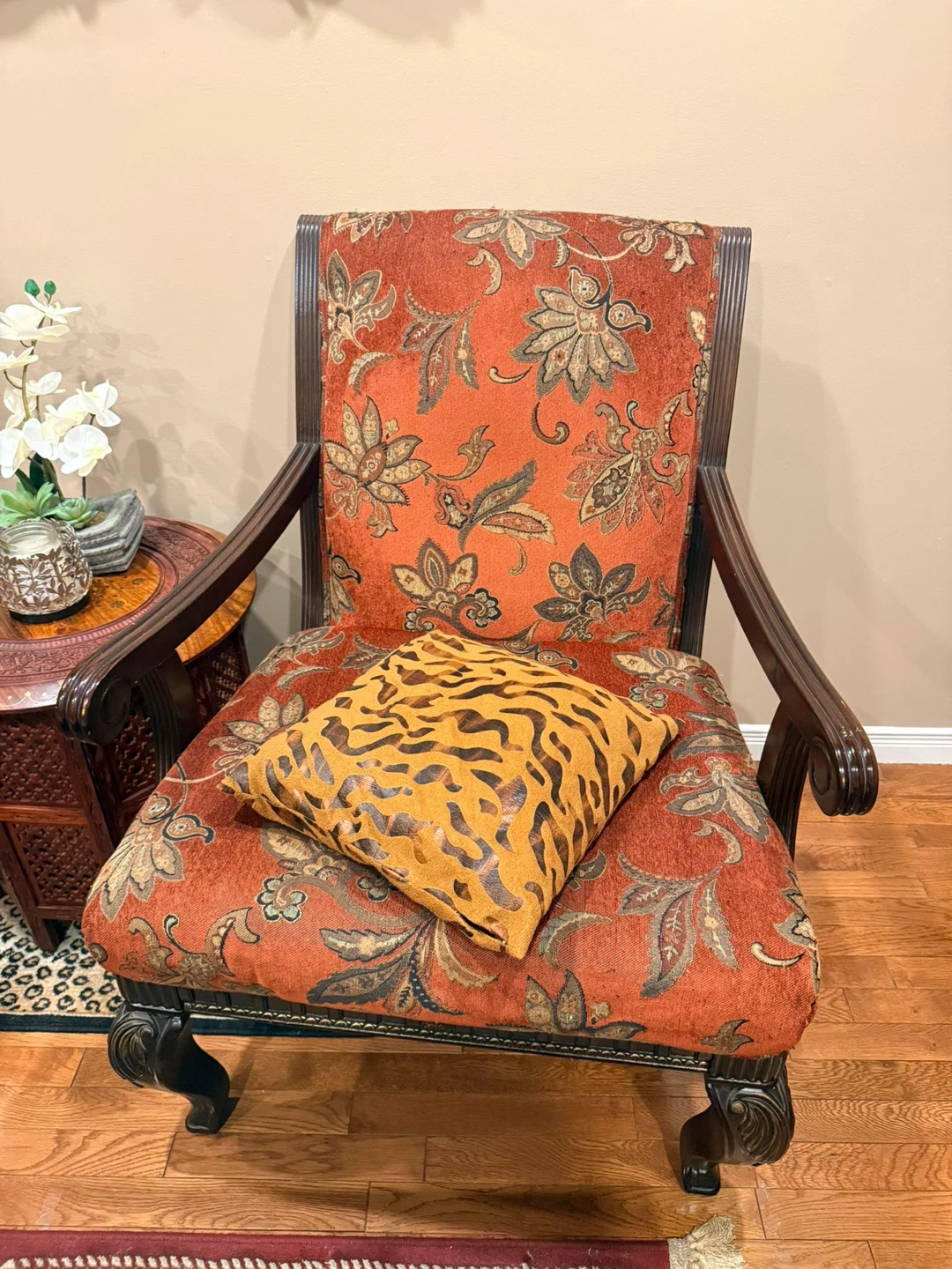 Red Sofa and Accent Chairs Set - photo 3
