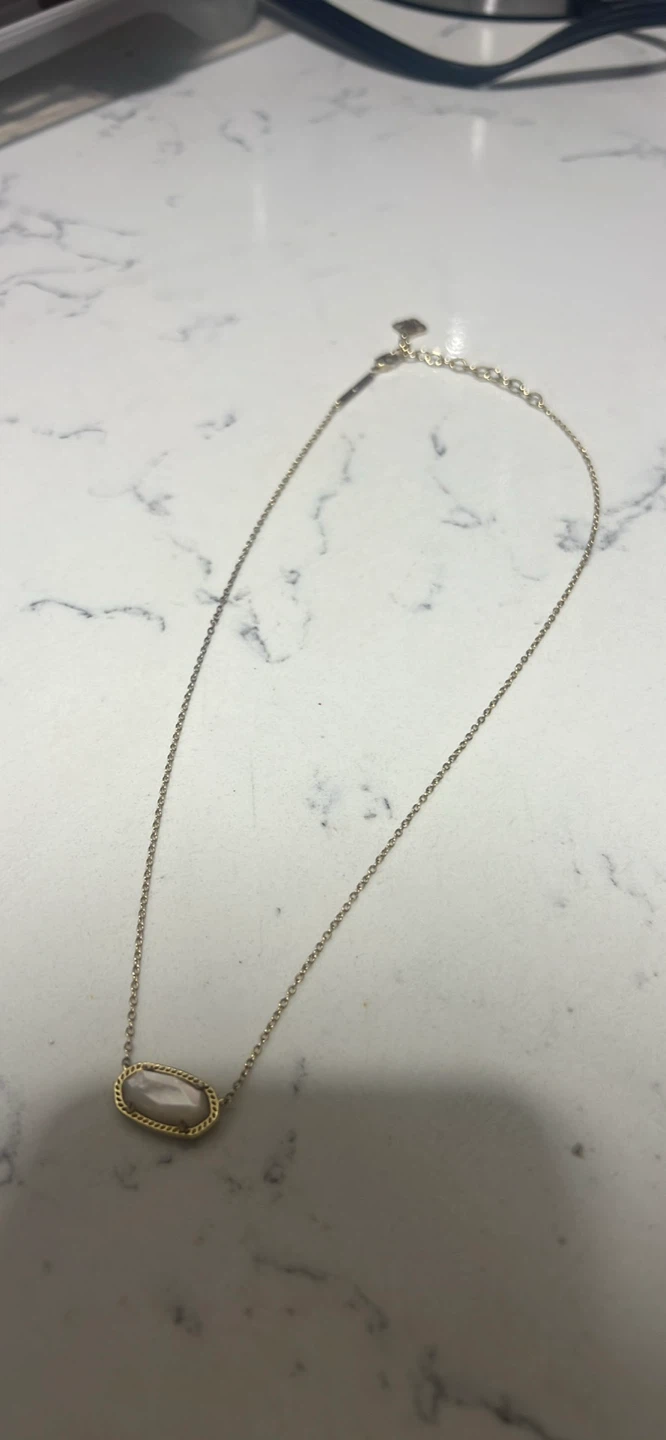 Kendra Scott Necklace