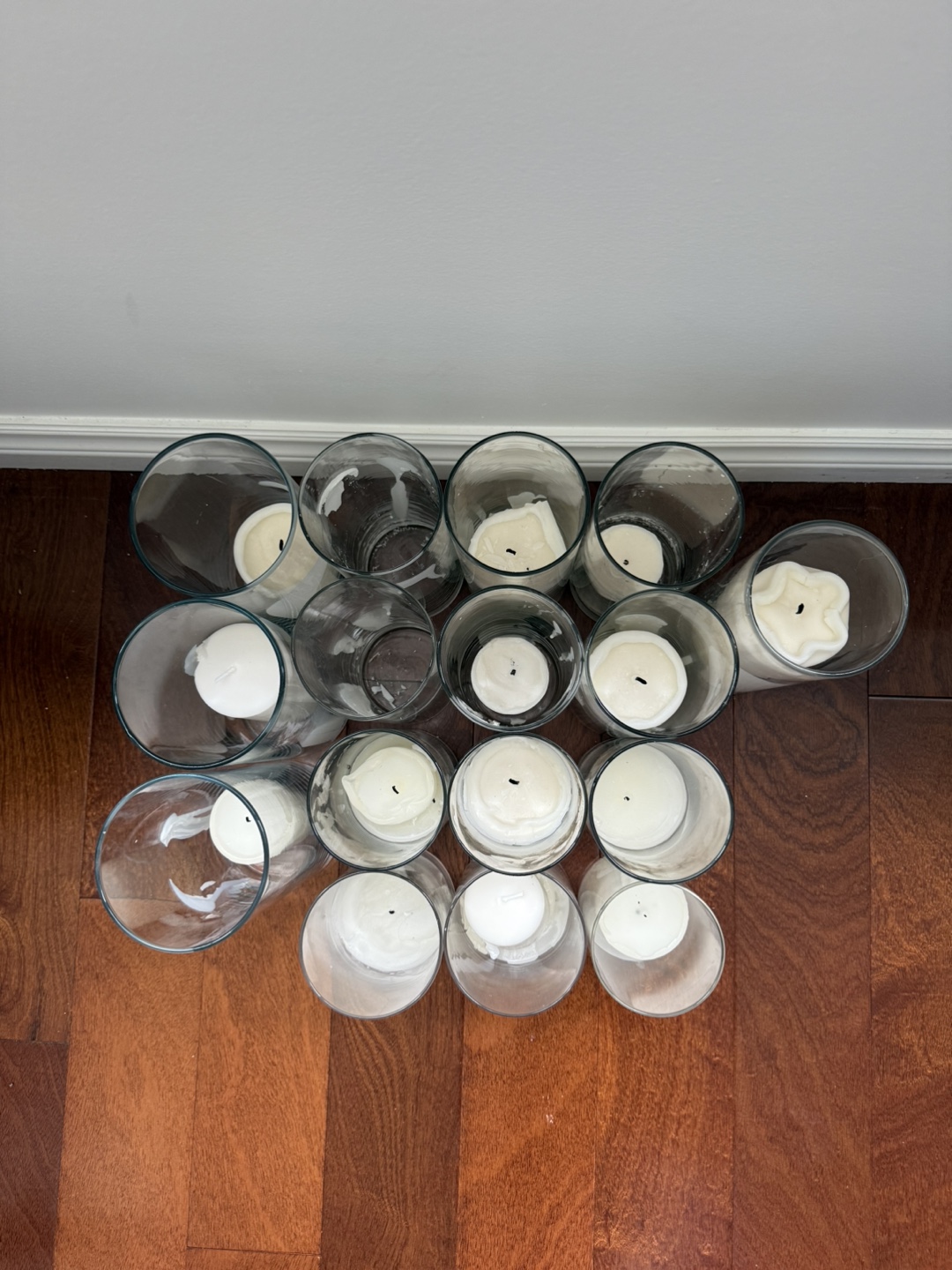 Hurricane vases and candles - photo 2