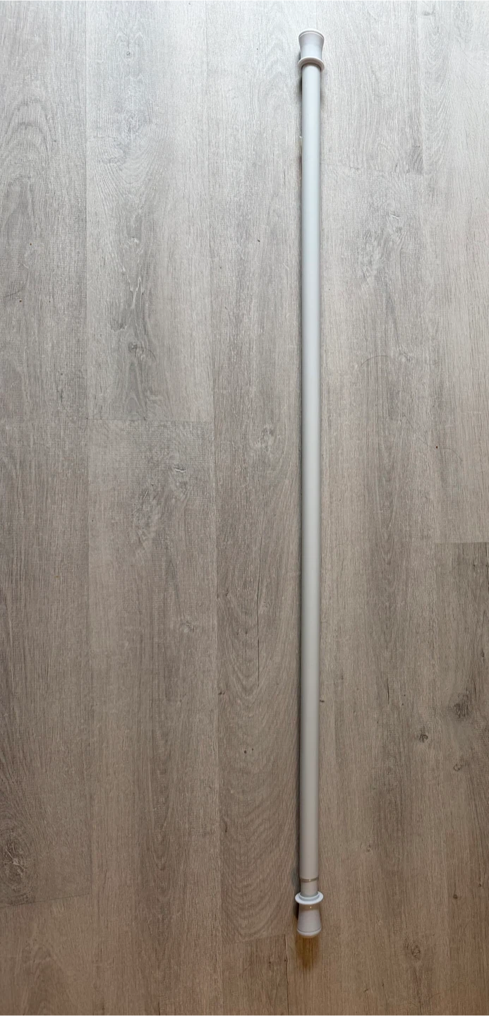 Extensible curtain rod