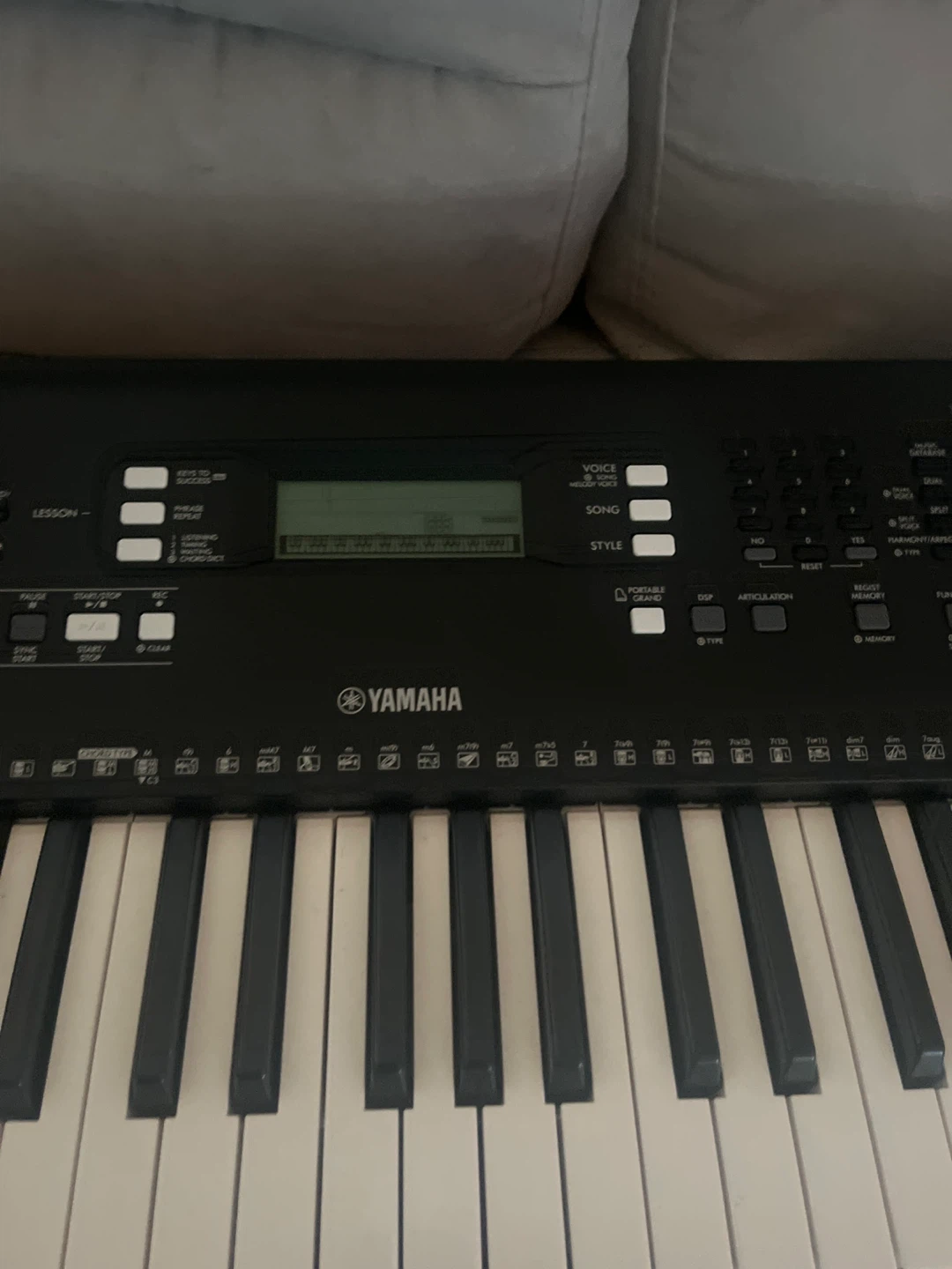 Yamaha PSR-E373 Portable Keyboard - photo 4