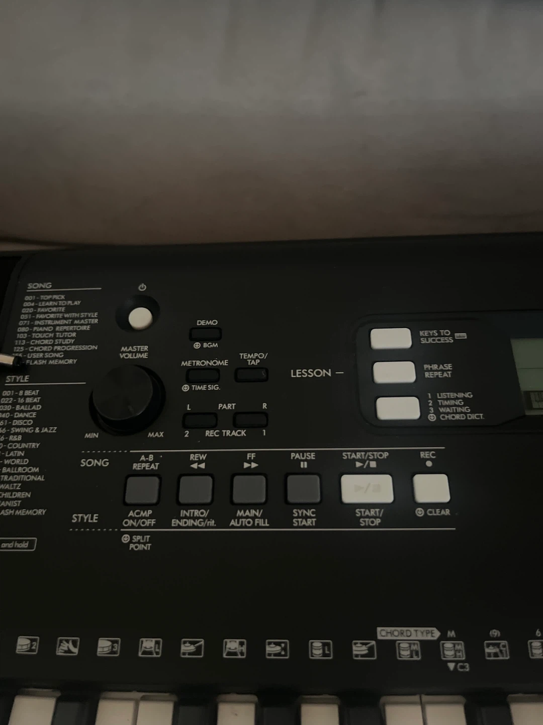 Yamaha PSR-E373 Portable Keyboard - photo 3