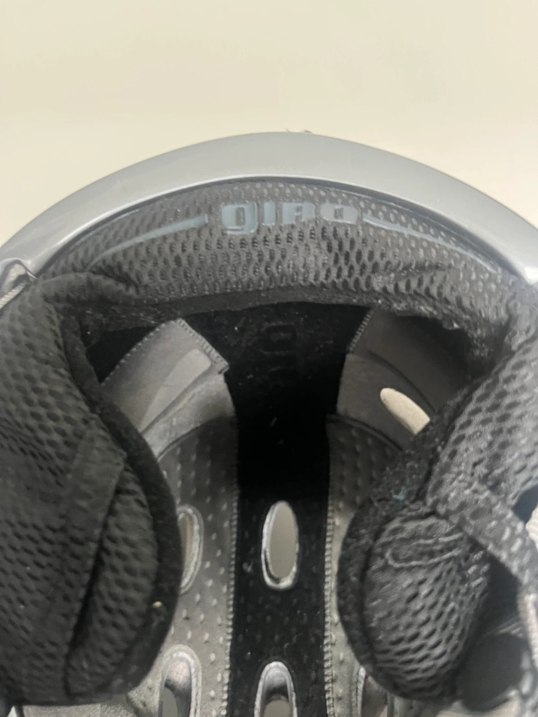 Two Giro Ski Helmets - photo 4