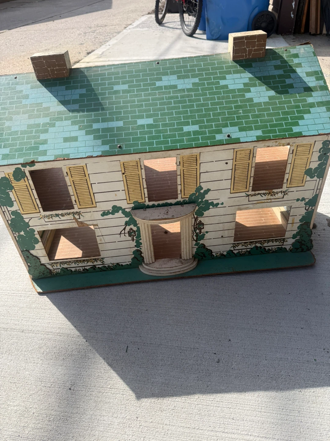 Vintage Dollhouse