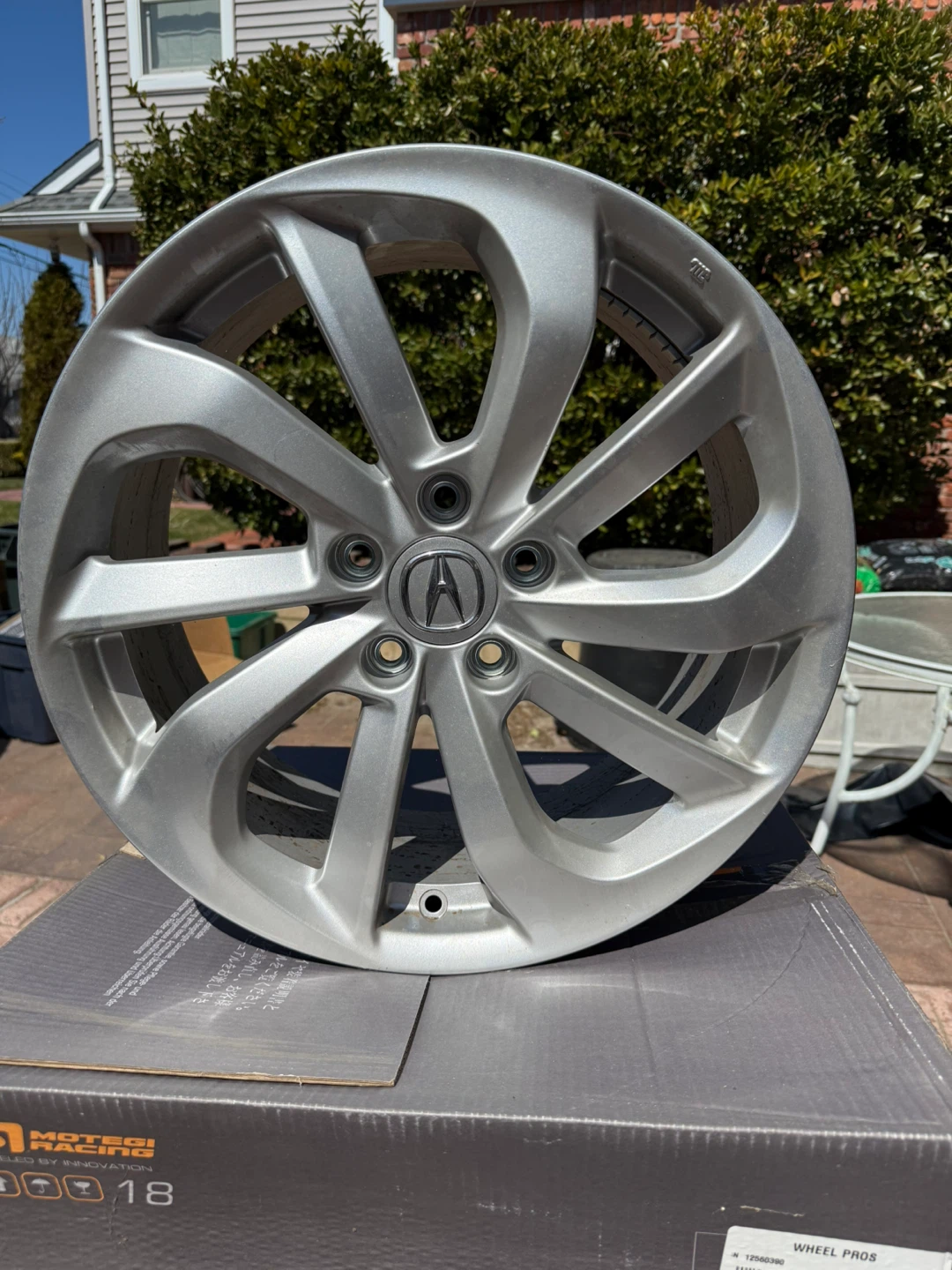 Stock 2018 Acura RDX 18-inch Wheels