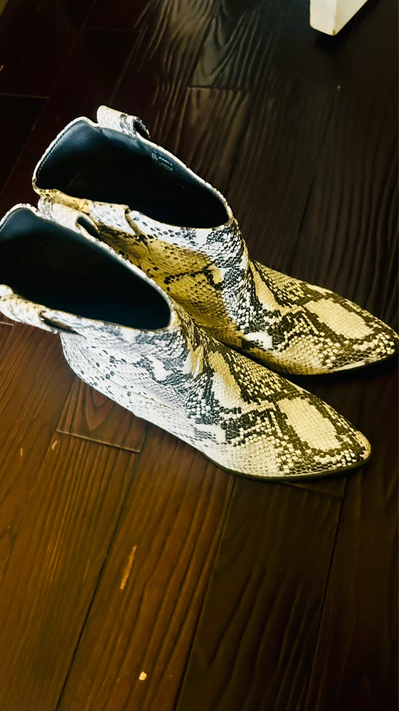 DL-PARLY Snake Print Ankle Boots - photo 2