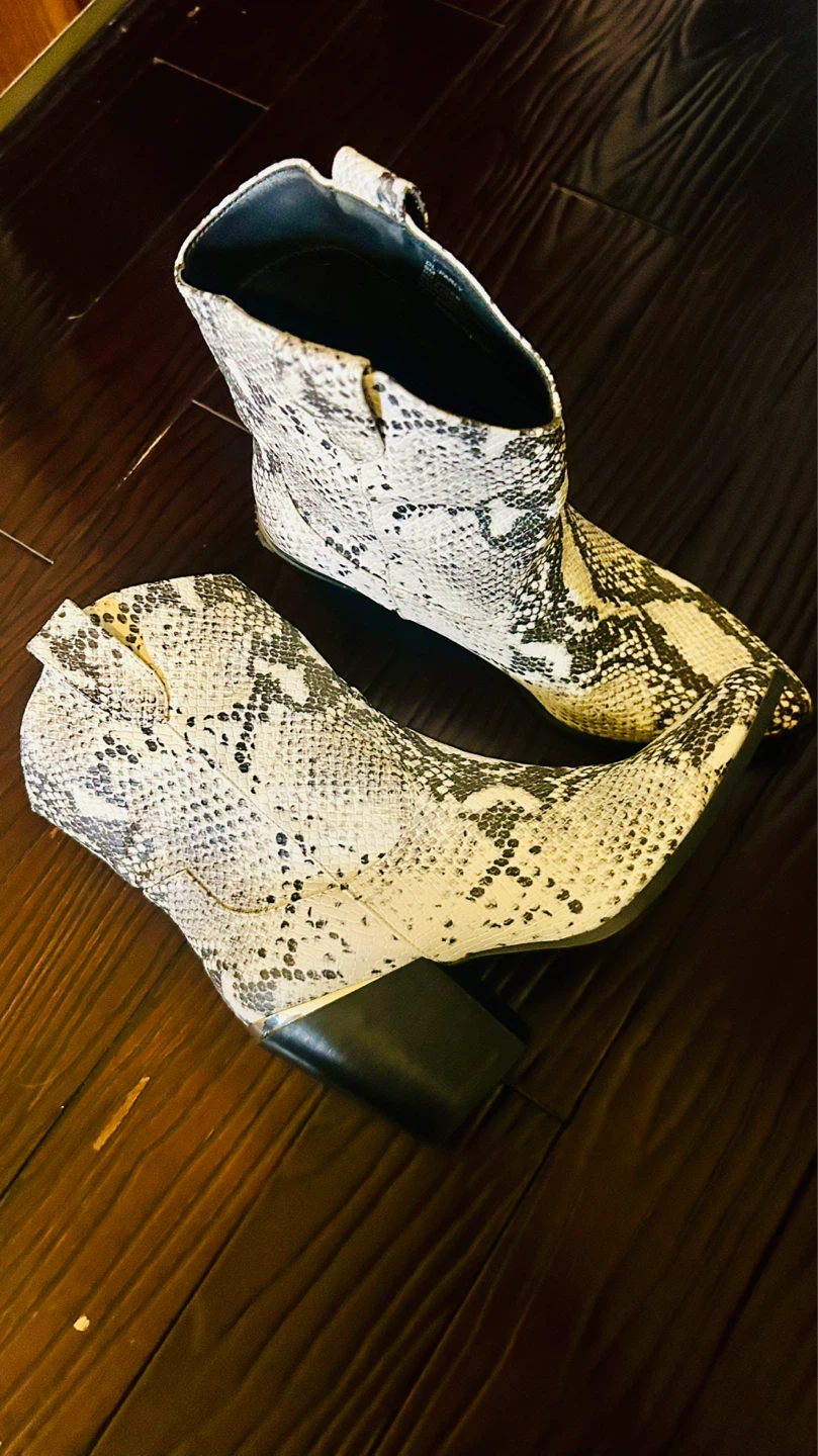 DL-PARLY Snake Print Ankle Boots - photo 5