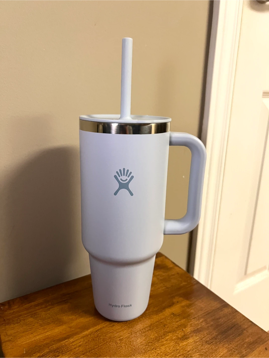 Hydro Flask Tumbler with Straw - Baby Blue