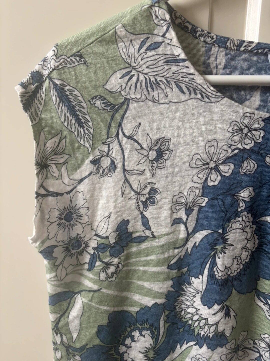 Halston Women's Linen Blend Floral Print Top - Size M - photo 4