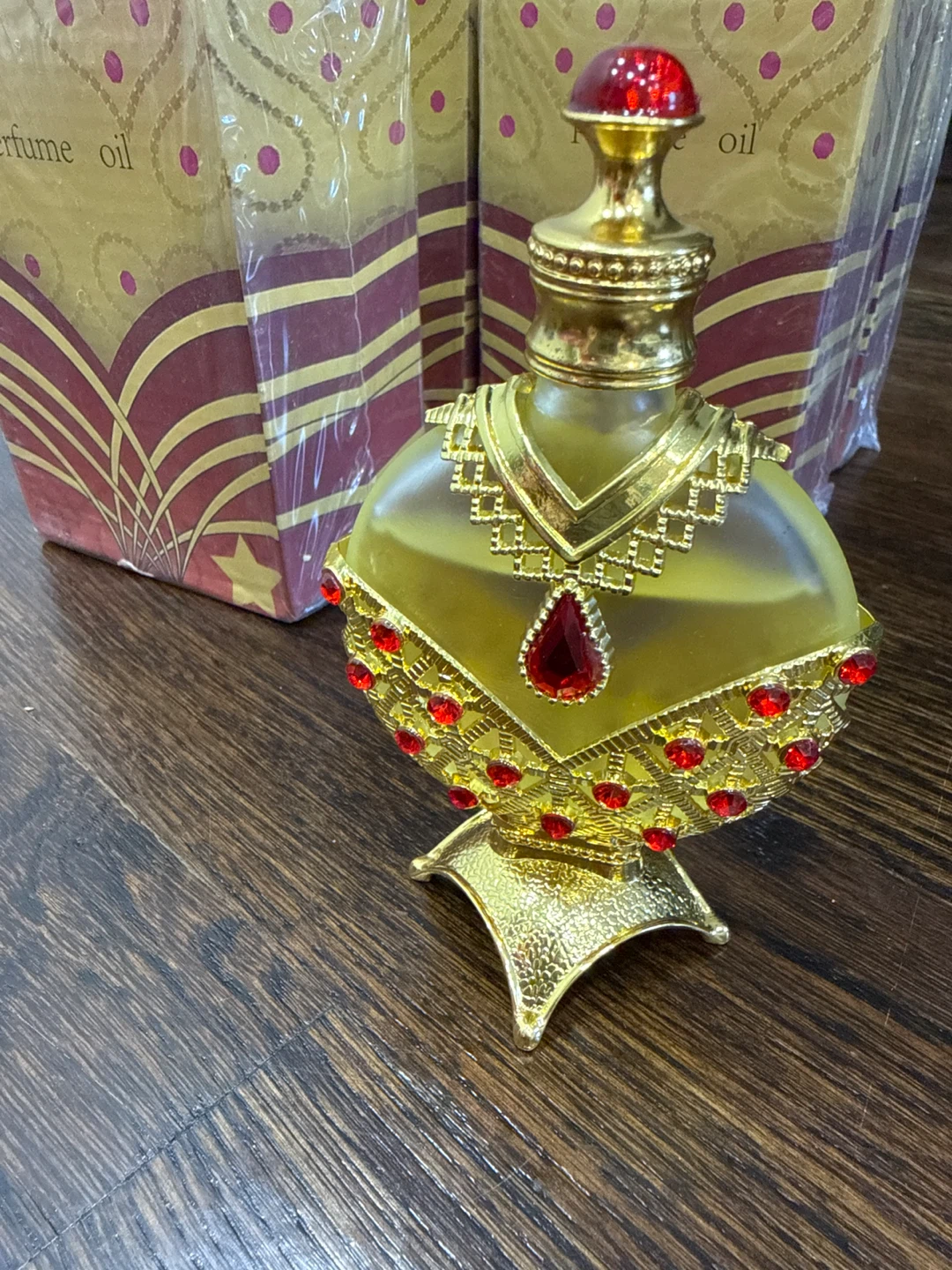 Perfume oil