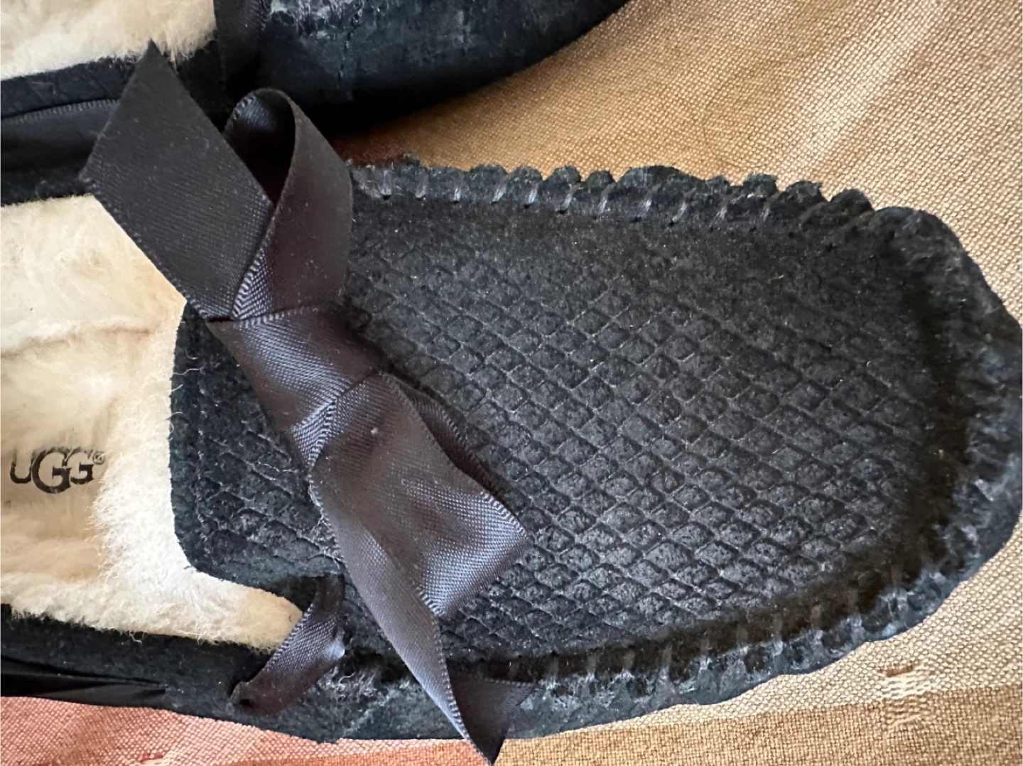 UGG Australia Black Suede Sheepskin Moccasins - photo 4
