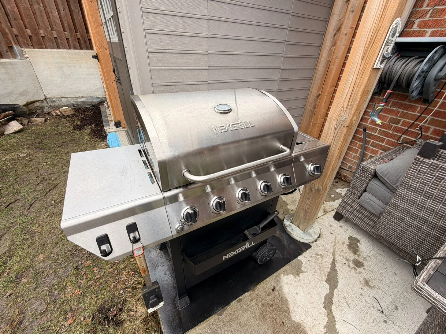 Nexgrill Stainless Steel BBQ – 5 Burner + Side Burner