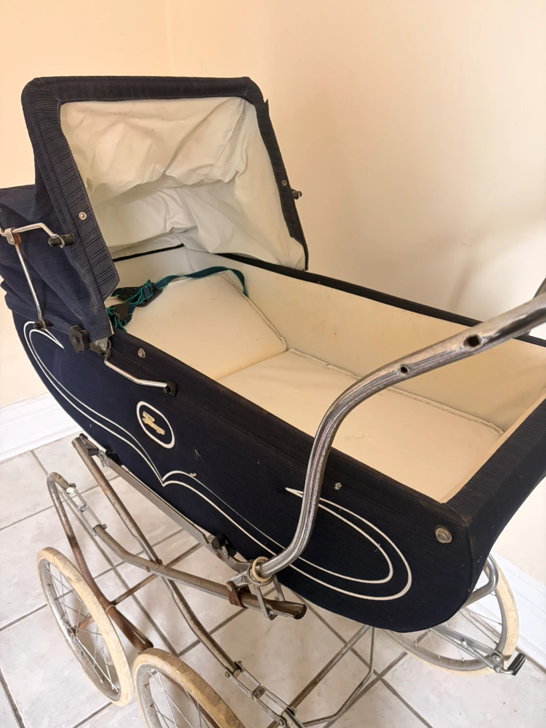 Vintage Stroller - photo 2