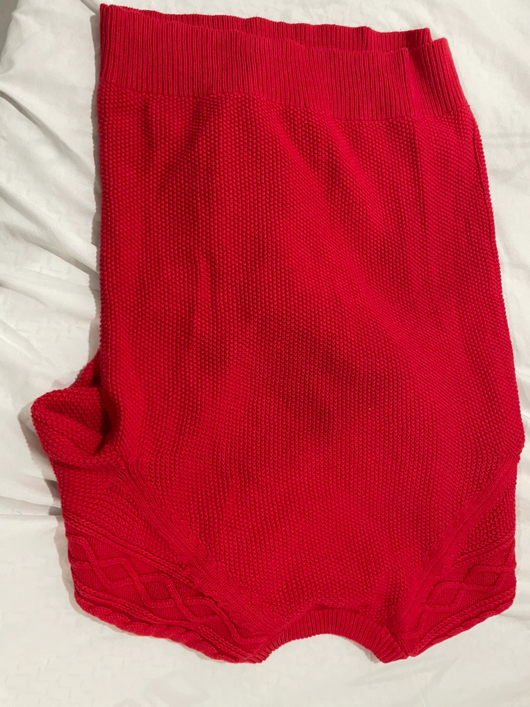 GAP Red Cable Knit Sweater - photo 2