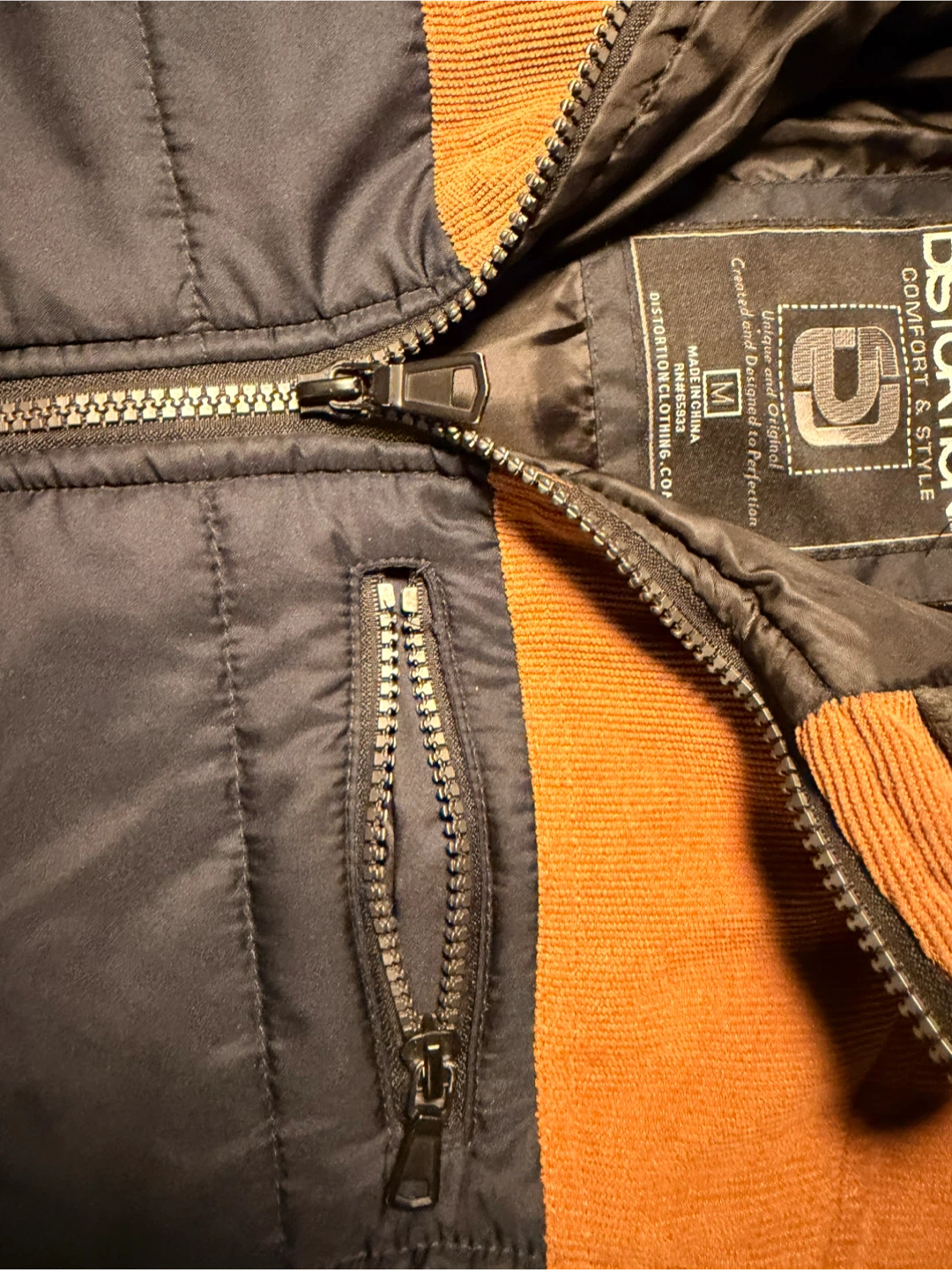 Distortion Comfort & Style Men's Puffer Jacket with Hood - photo 3