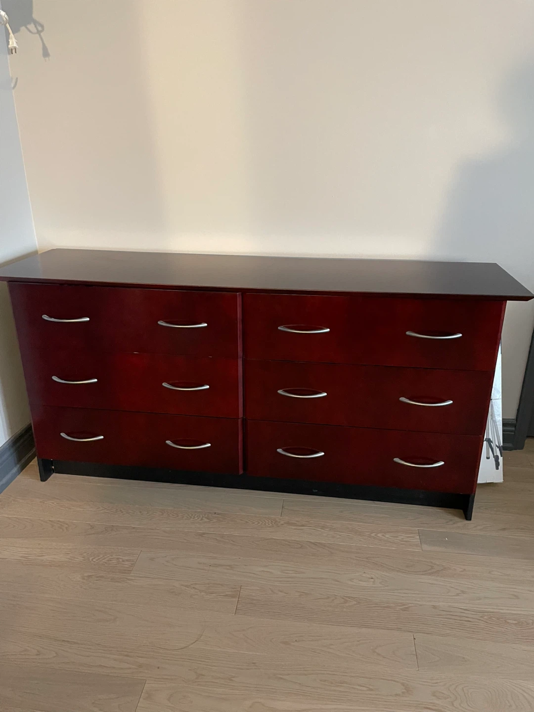 Cherry 6-Drawer Long Dresser