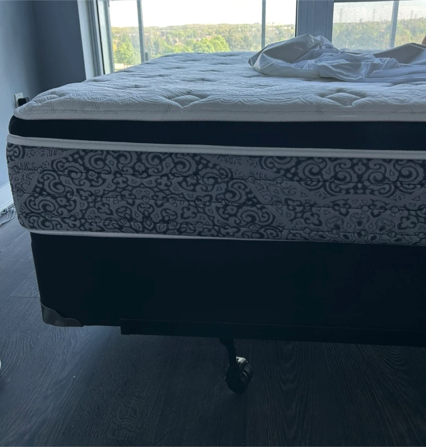 Moving Sale! Queen Boxspring - photo 3