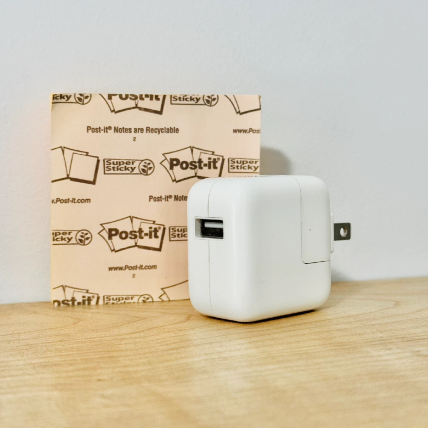 Apple 10W USB Power Adapter 🥕