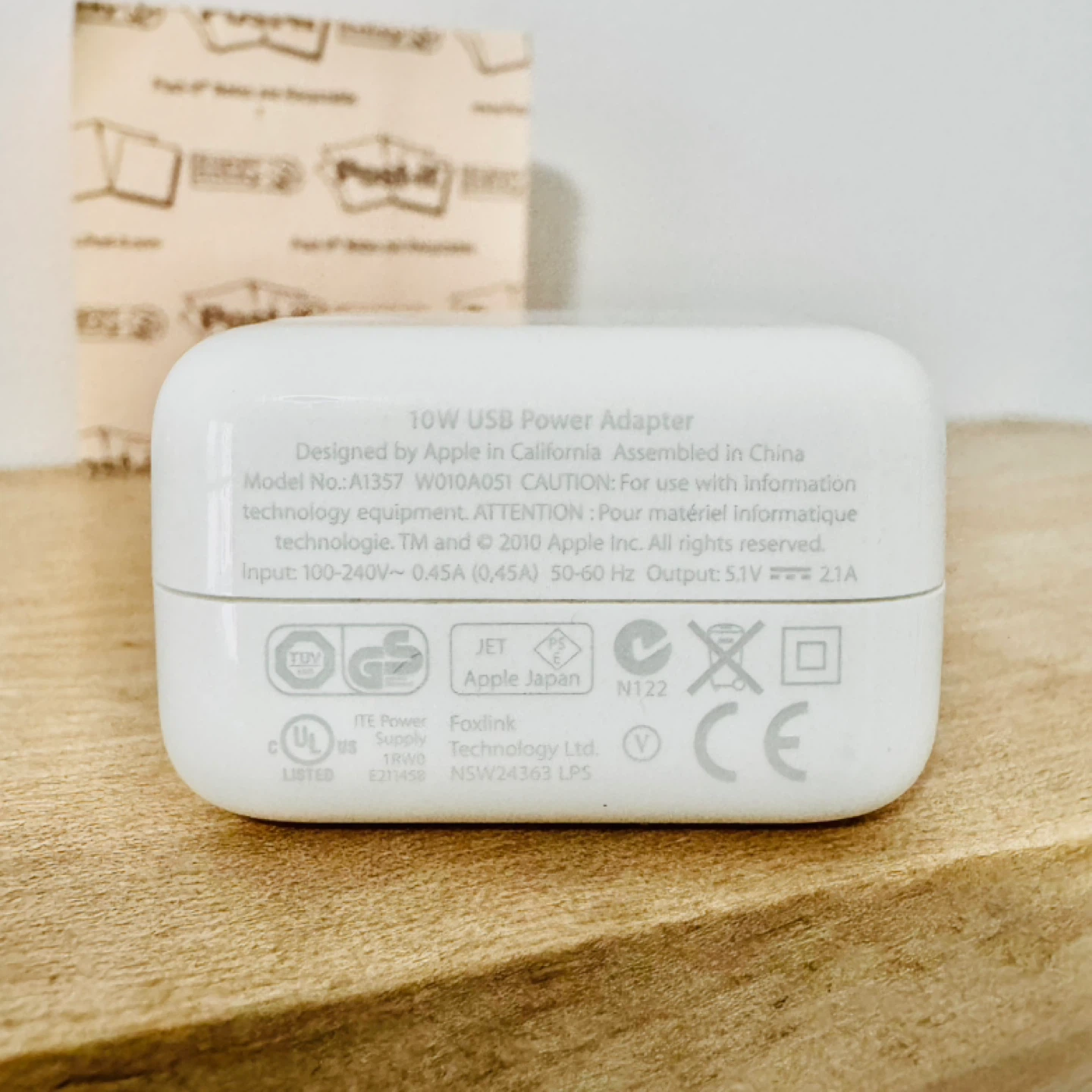 Apple 10W USB Power Adapter 🥕 - photo 3
