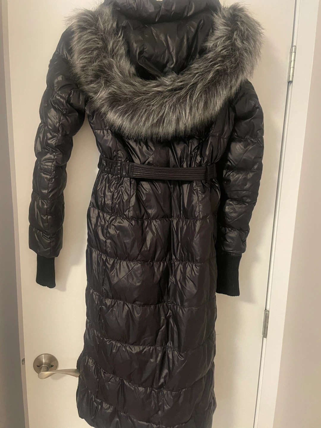 Michael Kors Black Puffer Coat with Fur Hood Size S/P - photo 4