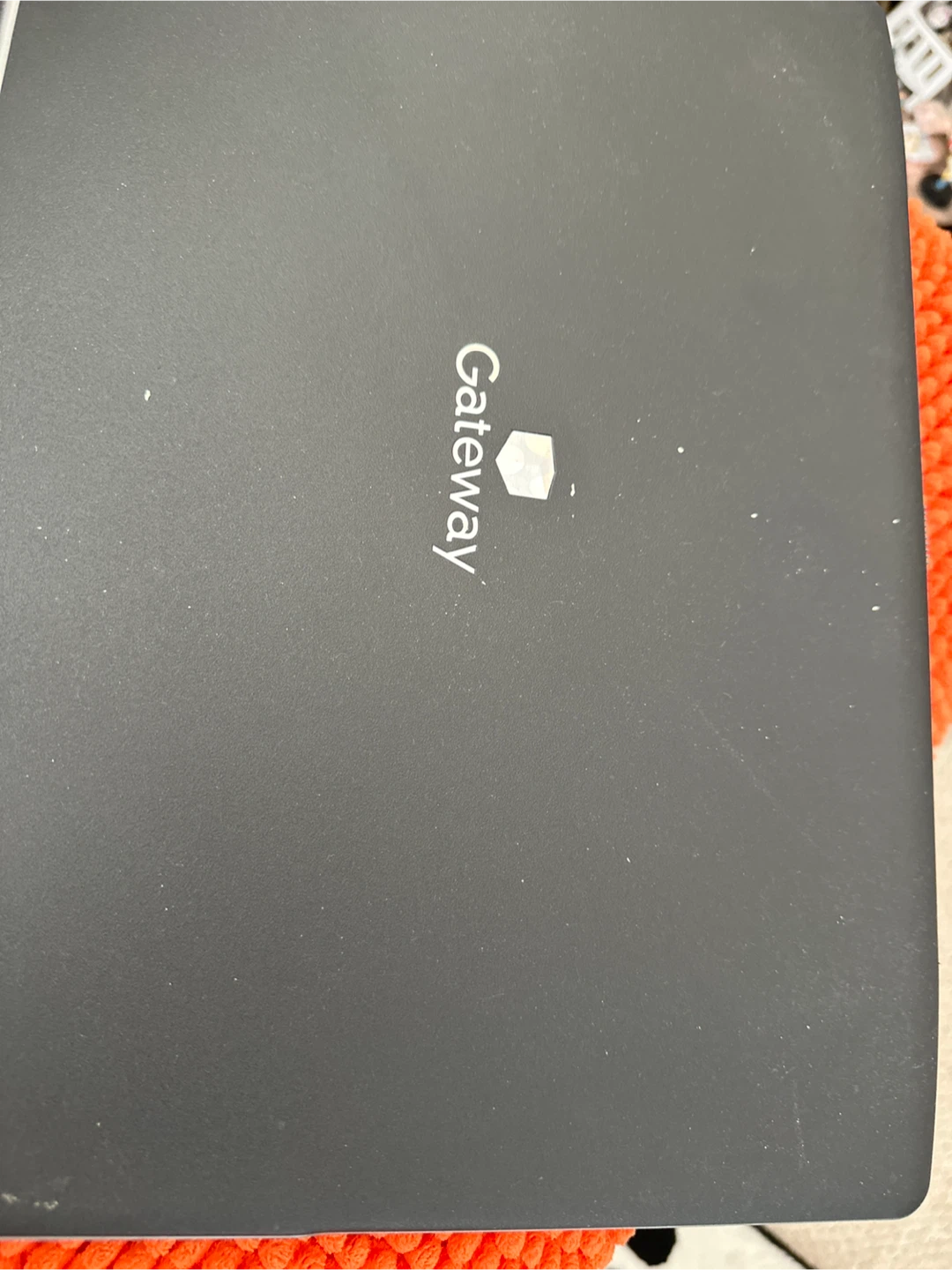 Gateway Laptop - photo 2