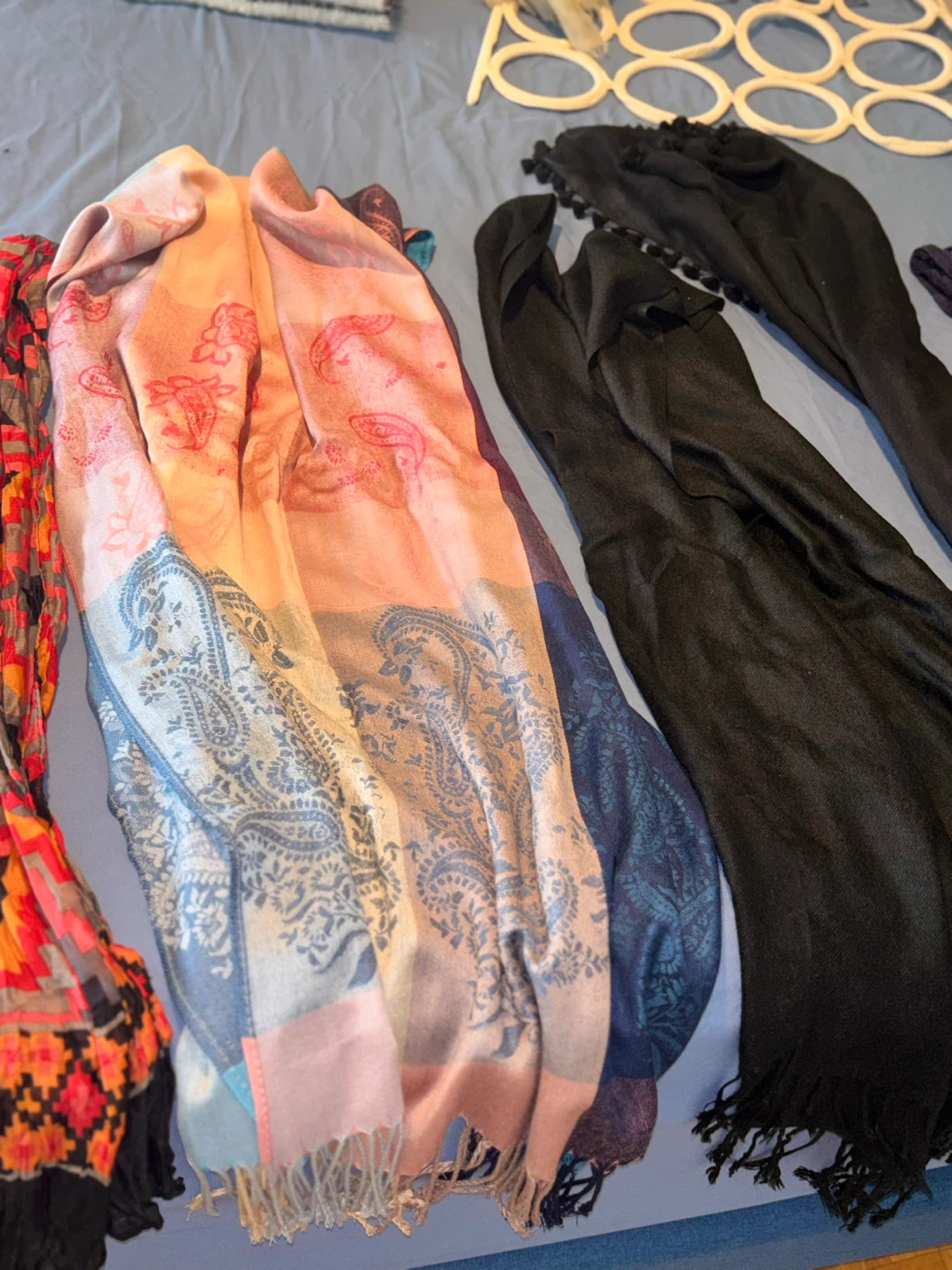 Women's Scarves - photo 2