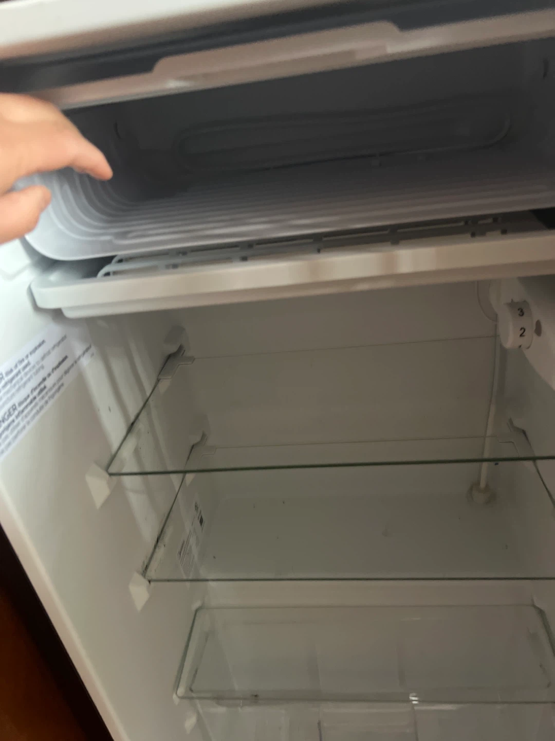 Midea Mini Fridge - photo 5