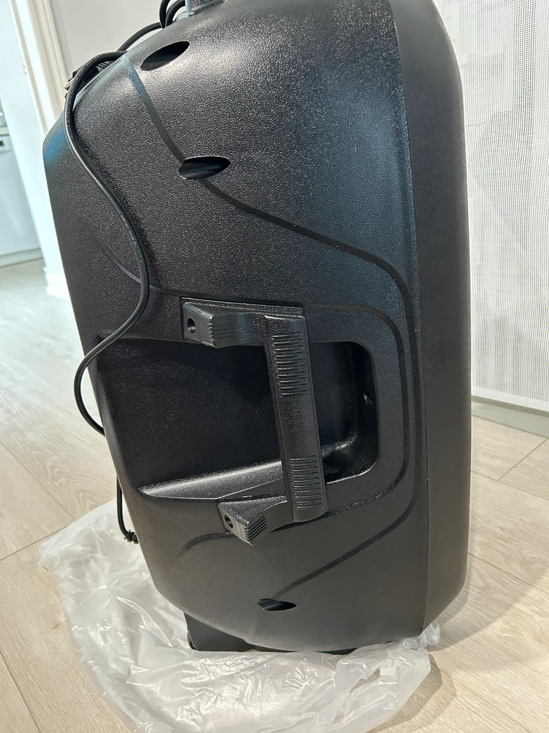 Lux Pro SPA-15 Portable PA Speaker with USB/SD MP3 Player - photo 2
