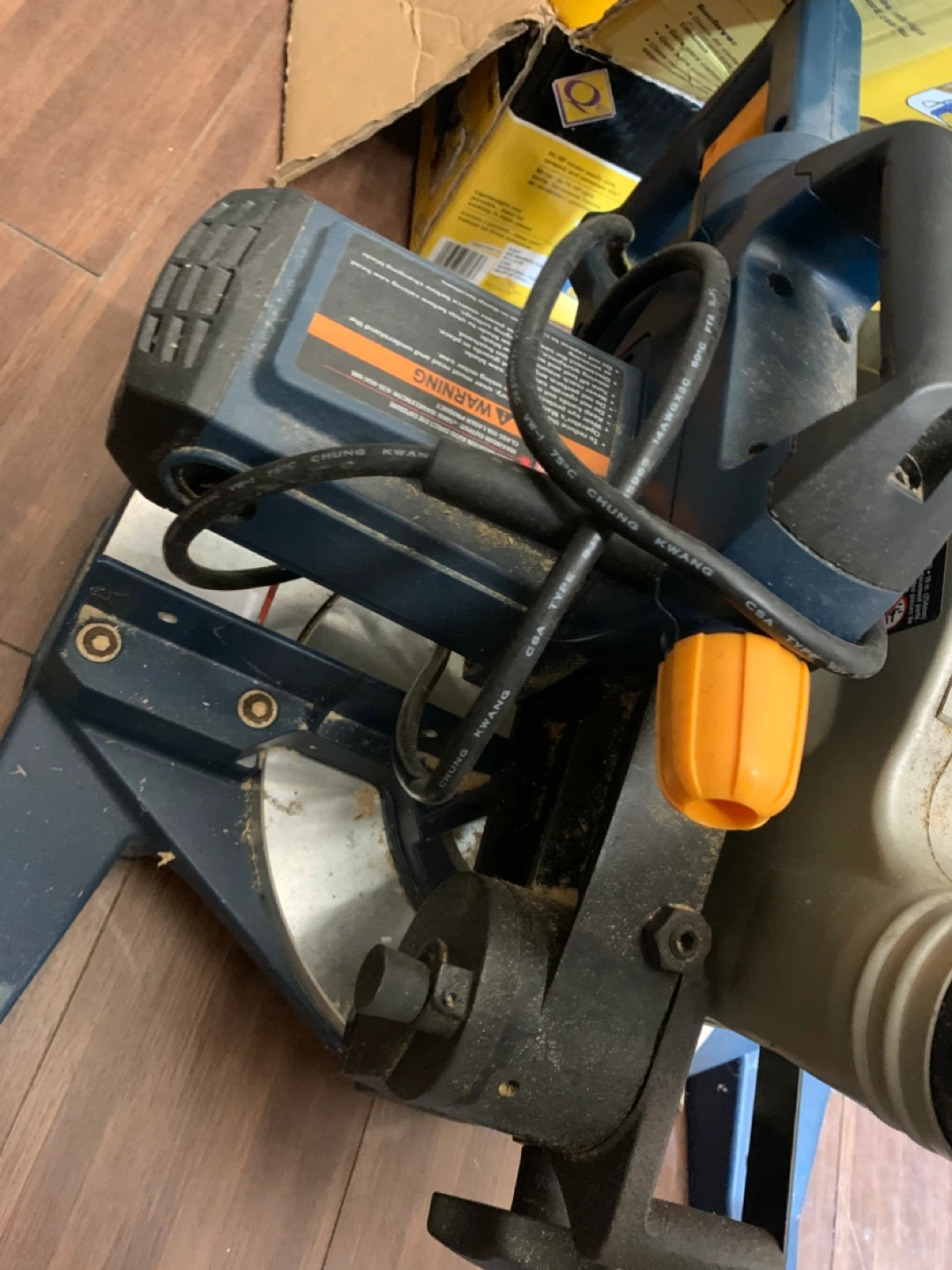 Ryobi Compound Miter Saw with Dust Bag - photo 3
