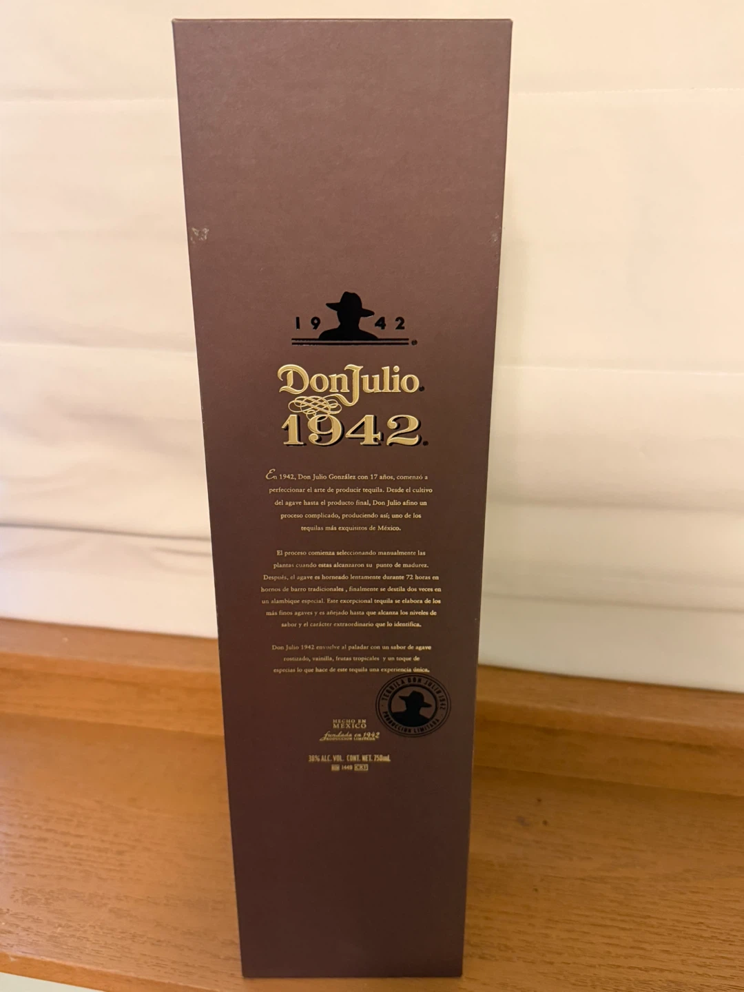 Don Julio 1942 Tequila Anejo 750ml with Gift Box - photo 4