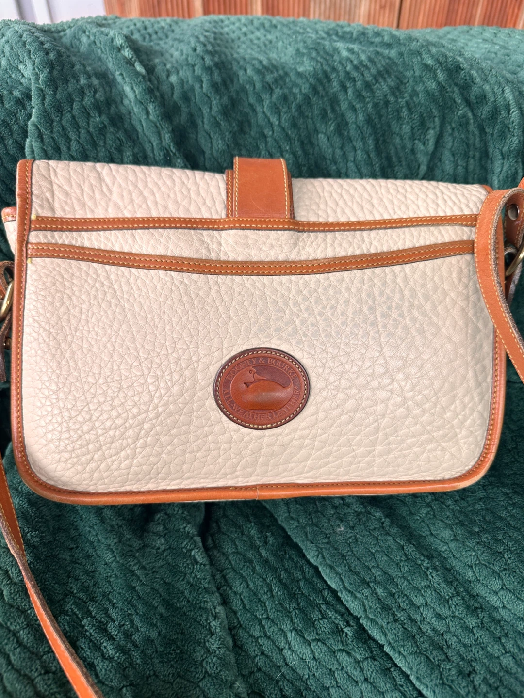 Vintage Dooney & Bourke crossbody bag - photo 2