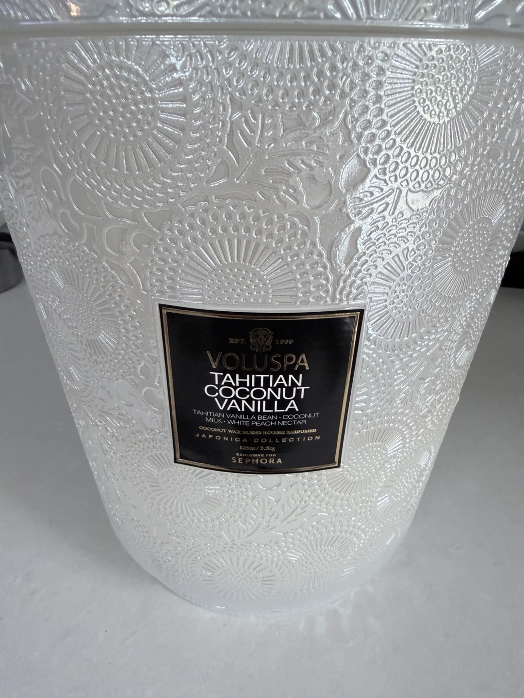 Voluspa Tahitian Coconut Vanilla XLarge Jar Candle - photo 3