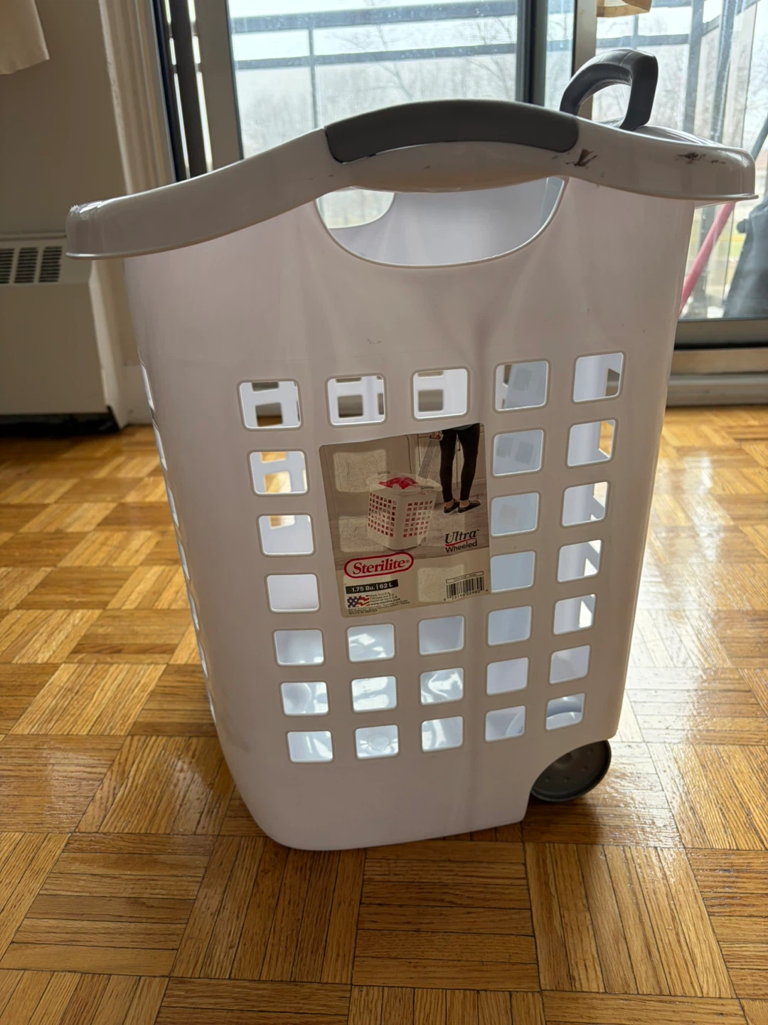 Rolling Laundry Basket with Wheels – Great Condition - photo 4