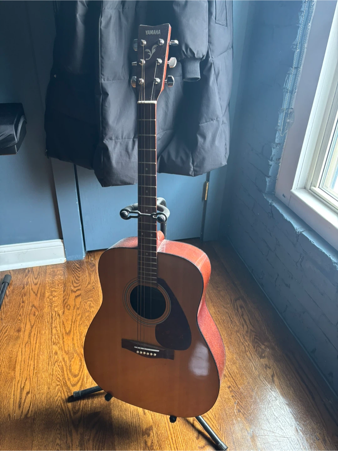 Yamaha Acoustic Guitar