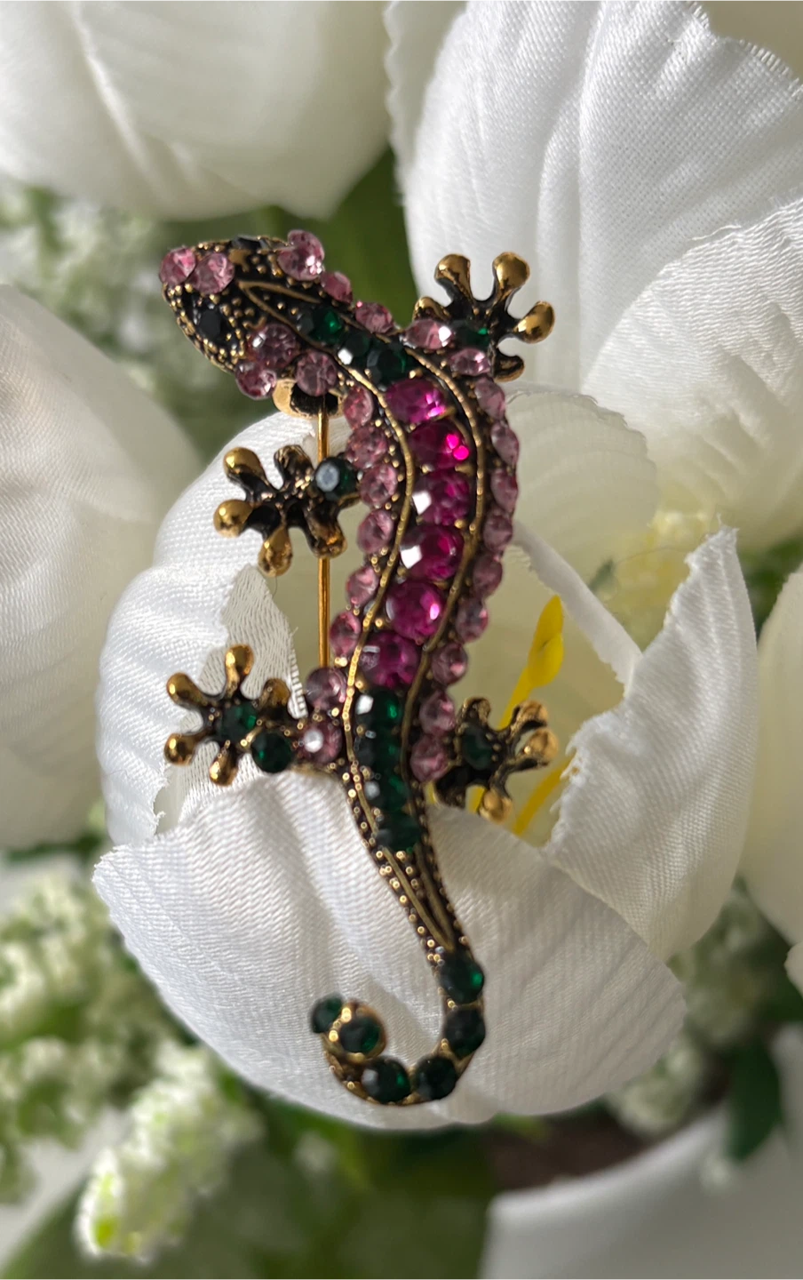 Gorgeous Rhinestone Gecko Brooch Pin!