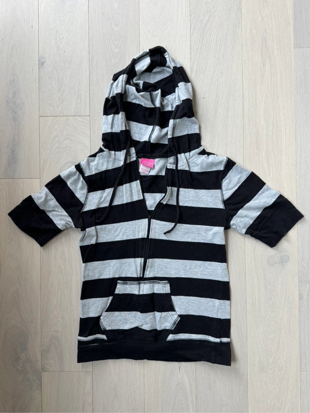 hooded tshirt