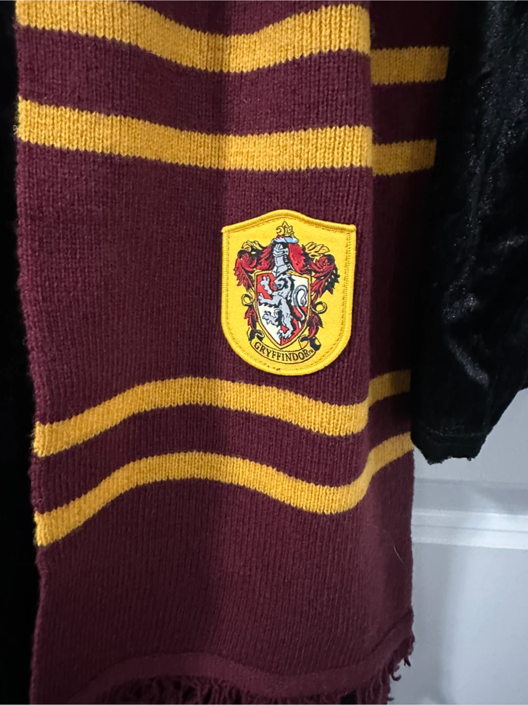 Harry Potter Gryffindor Scarf and Robe Costume - photo 2