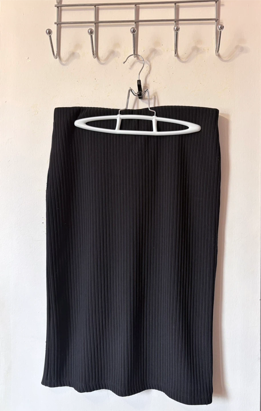 Black Ribbed Midi Skirt