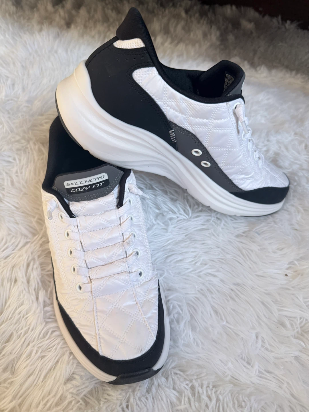 Skechers Cozy Fit Women's Sneakers White/Black