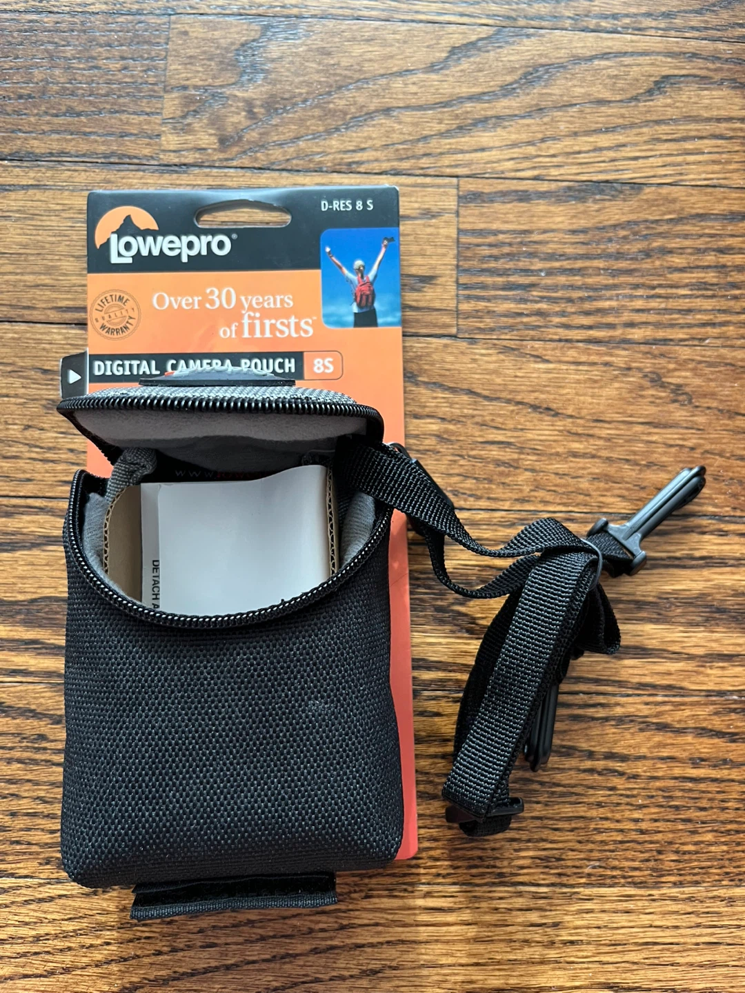 Lowepro Digital Camera Pouch 8S 🥕 - photo 3