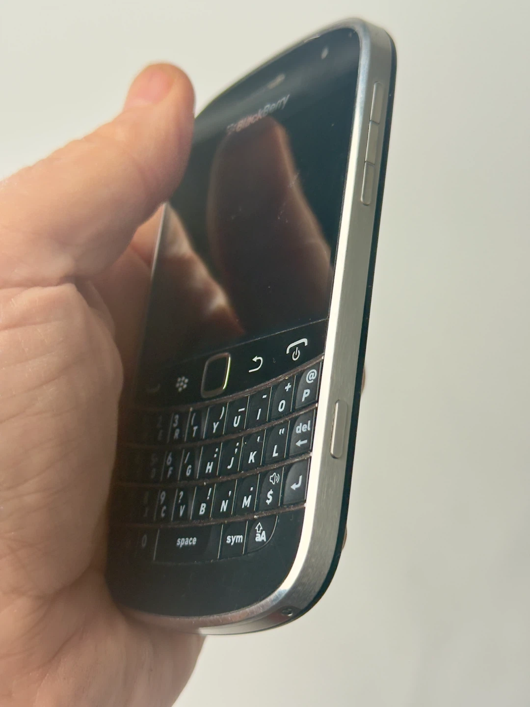 BlackBerry Bold 9900 Touch Smartphone - photo 2