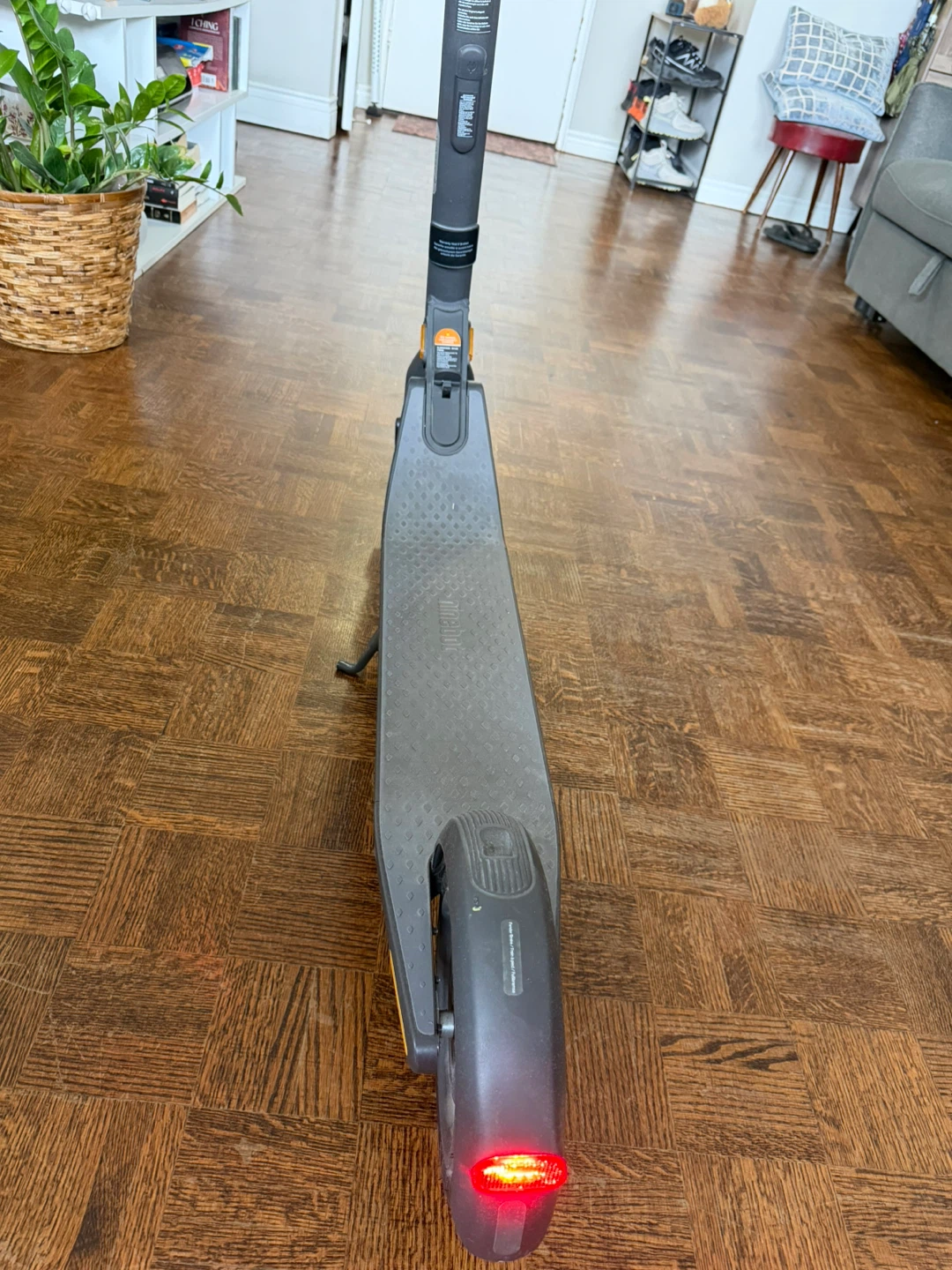 Segway Ninebot E25A Electric Scooter - photo 3